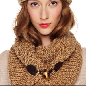 Michael Kors Toggle neck warmer/scarf.